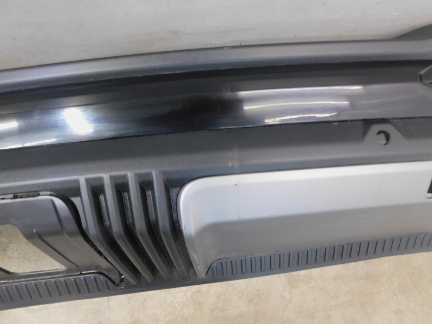 Бампер задний