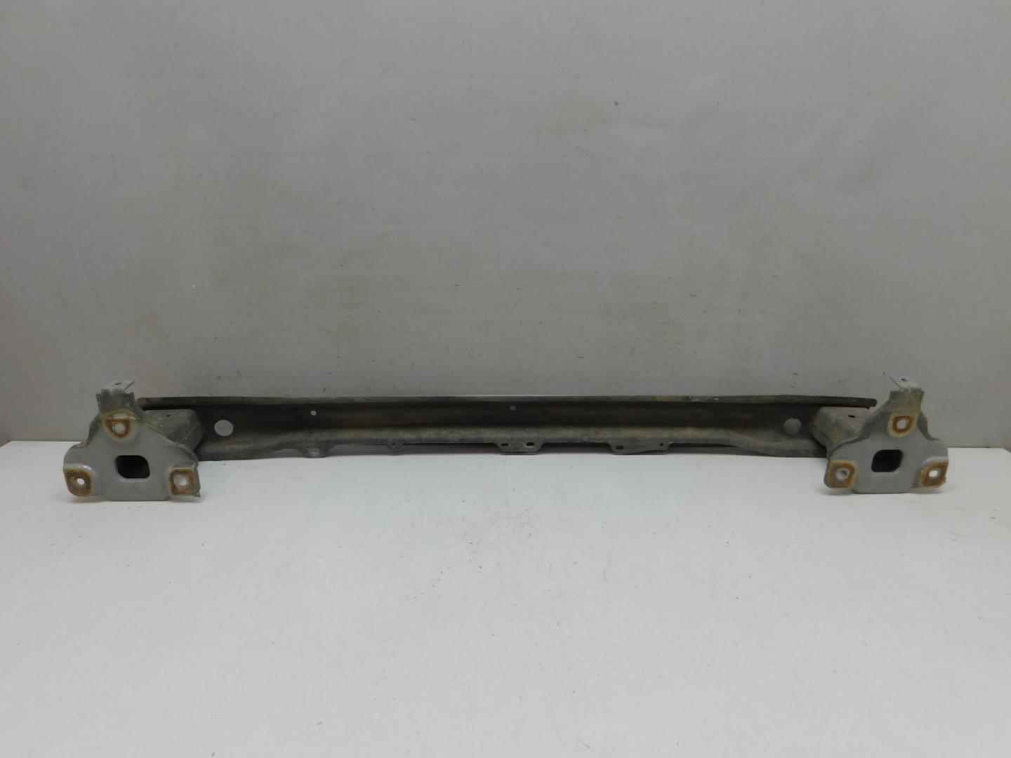 Усилитель заднего бампера