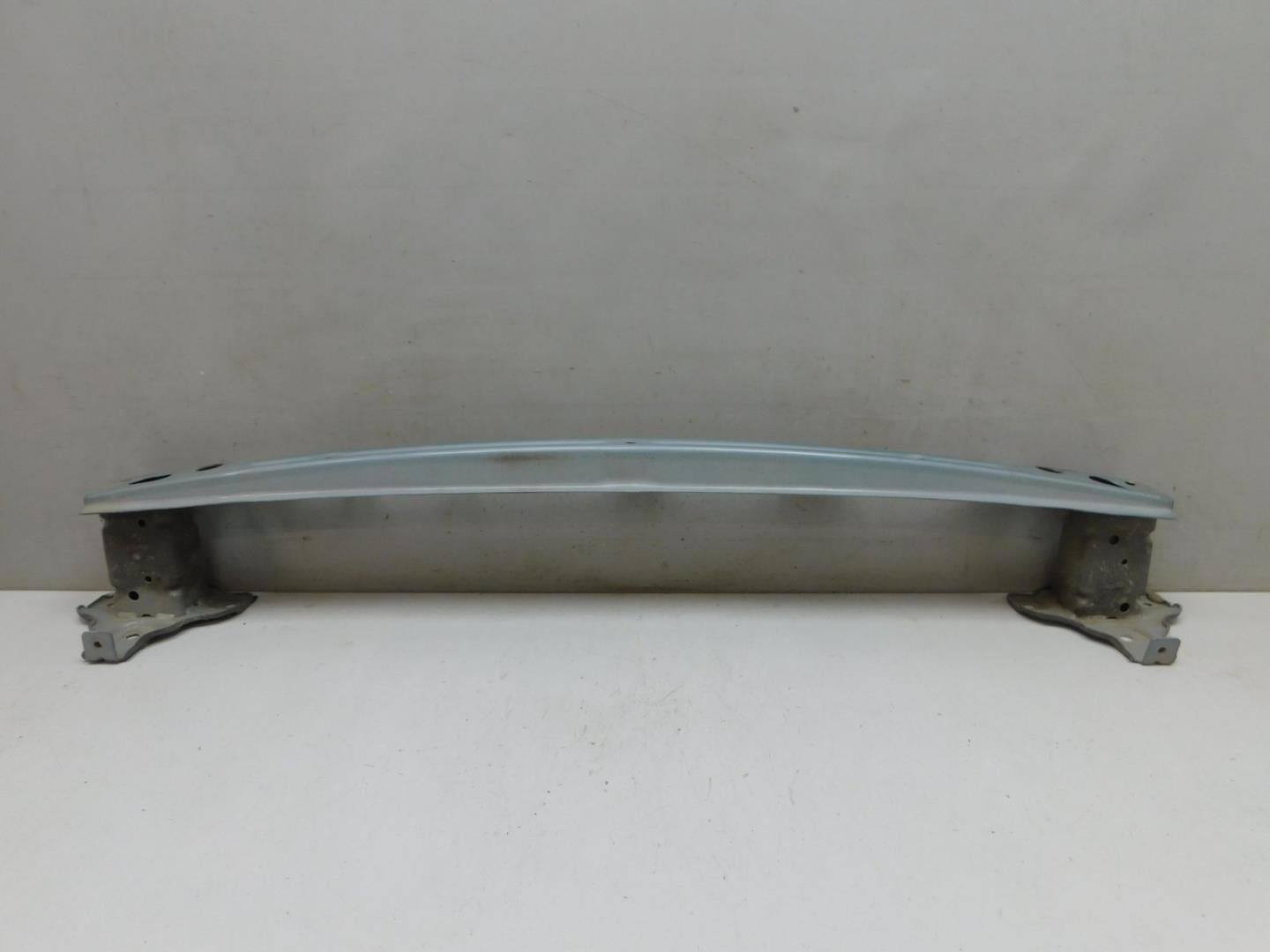 Усилитель заднего бампера