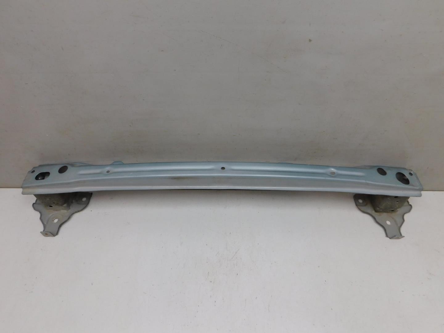 Усилитель заднего бампера