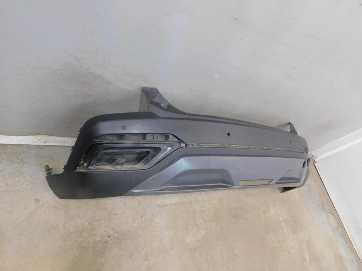 Бампер задний