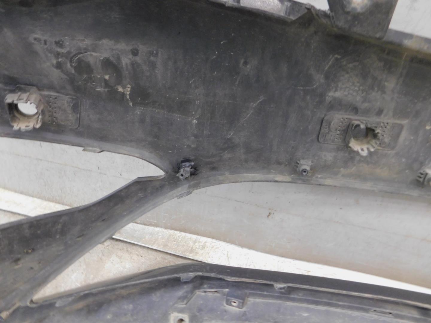 Бампер передний