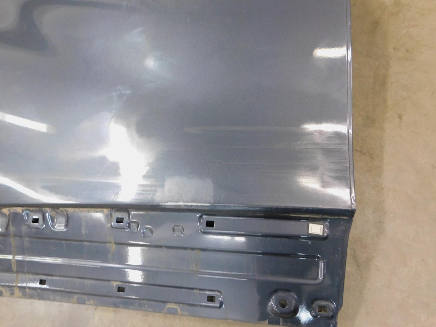 Дверь задняя правая