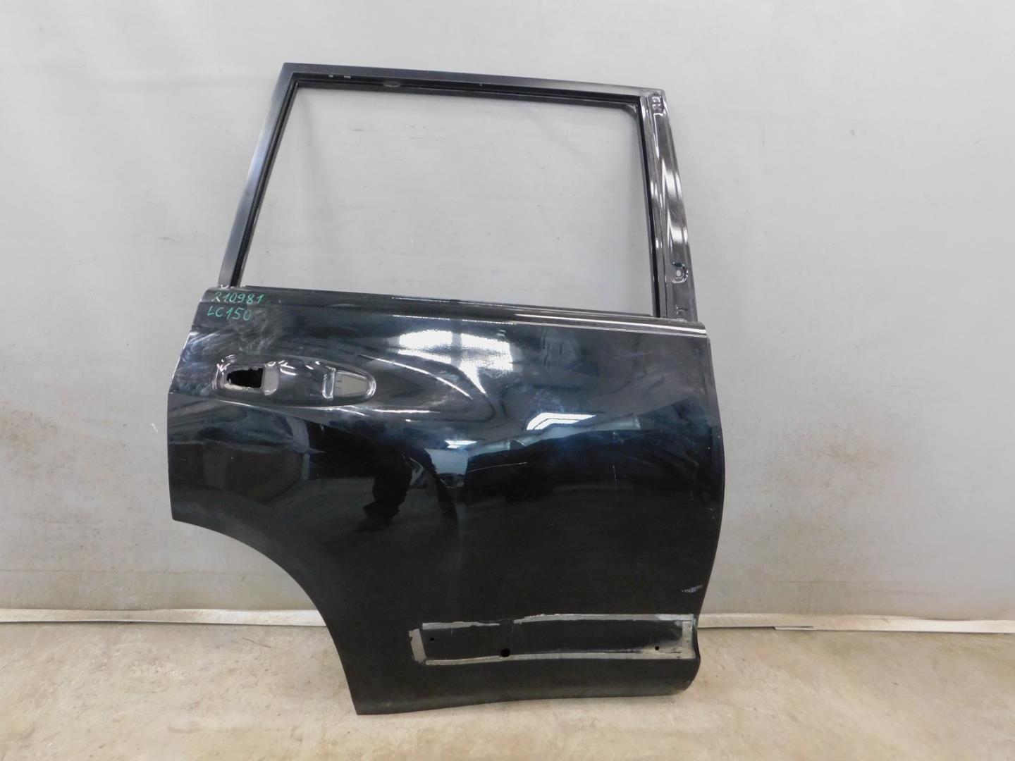 Дверь задняя правая