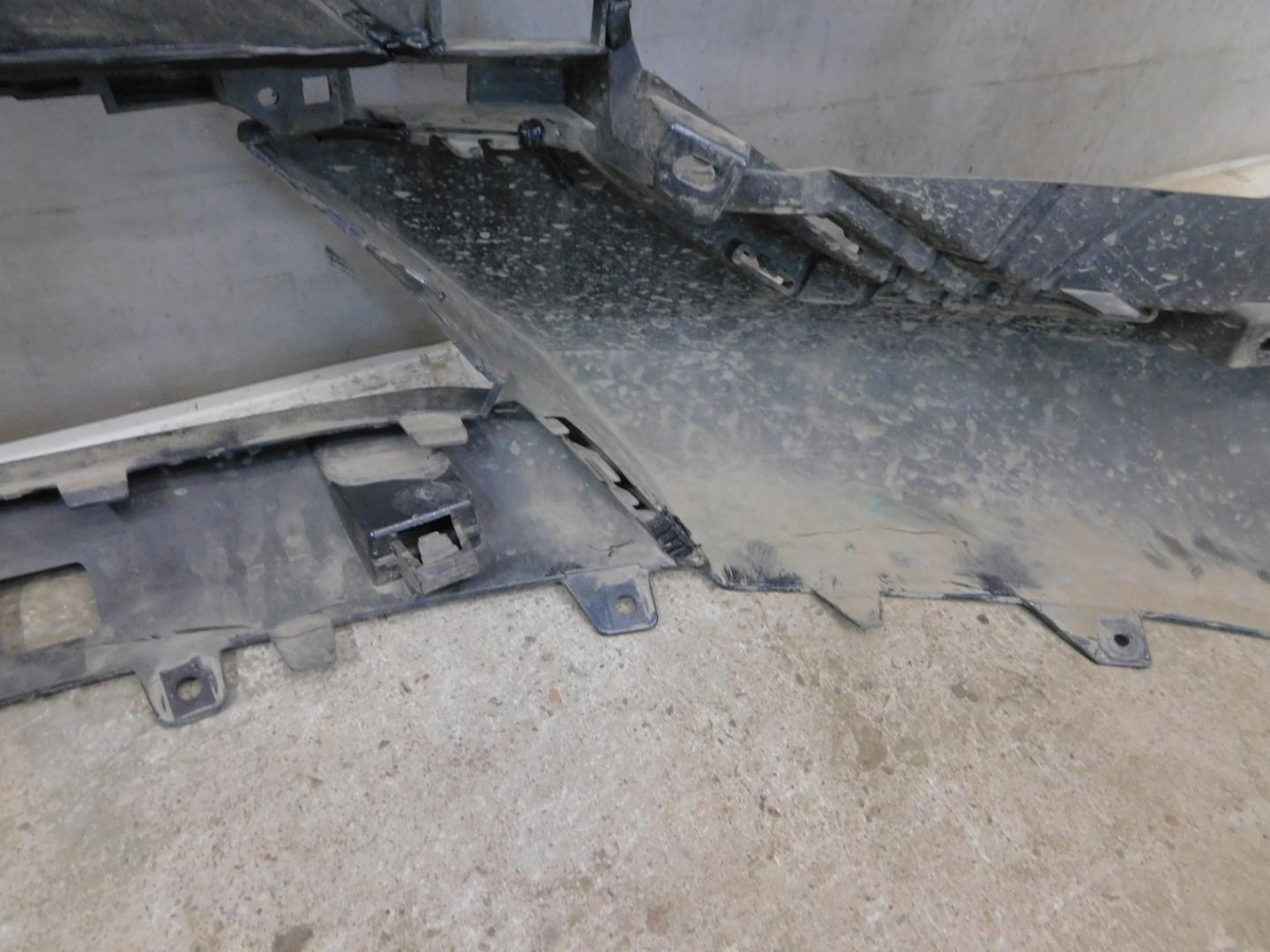 Бампер передний