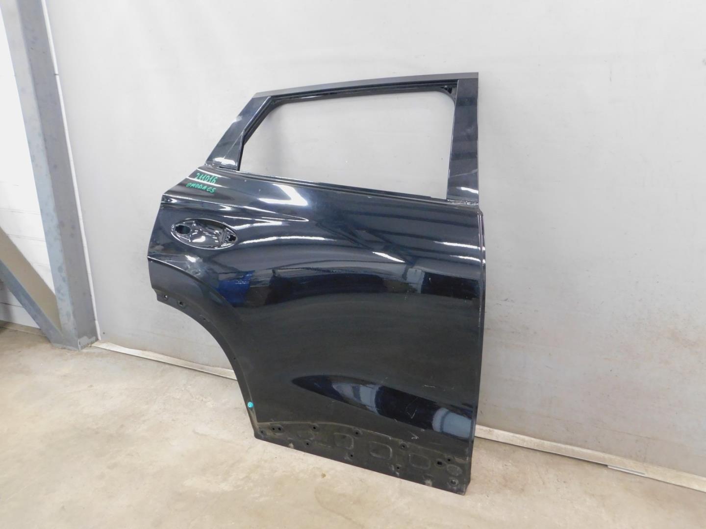 Дверь задняя правая