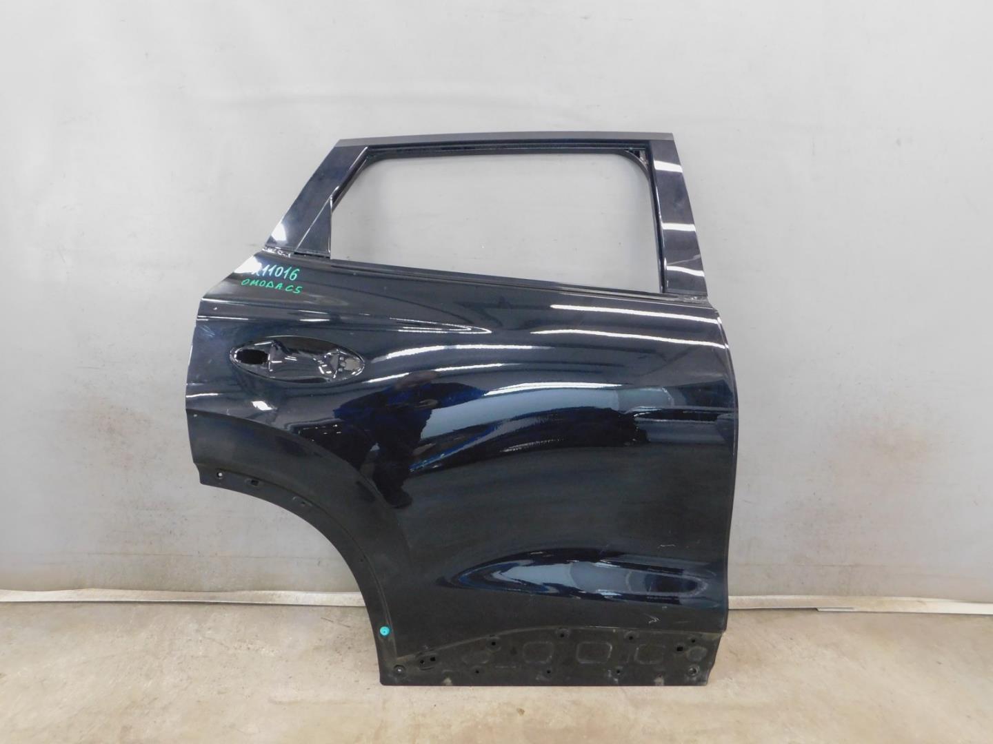 Дверь задняя правая