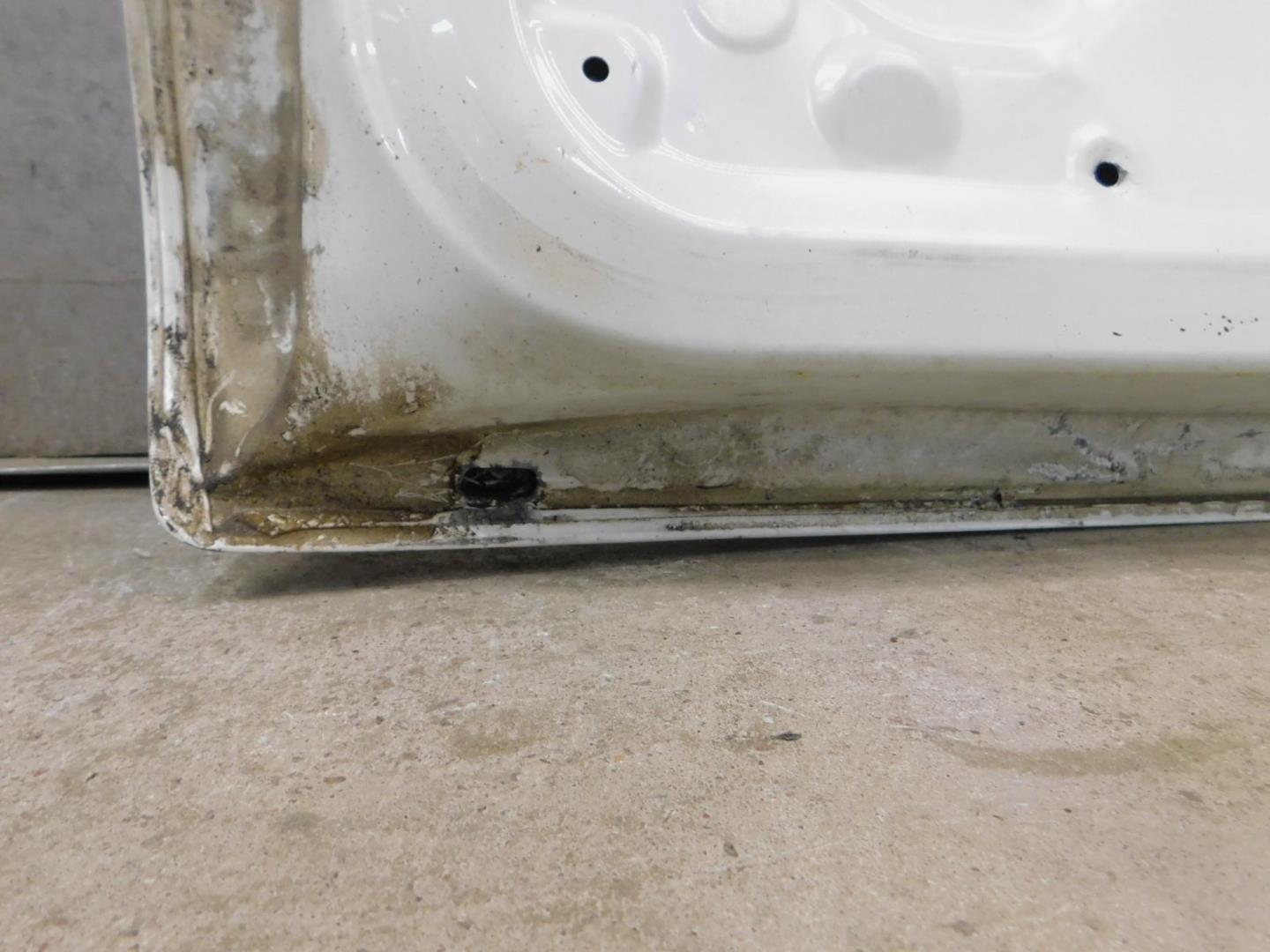 Дверь багажника