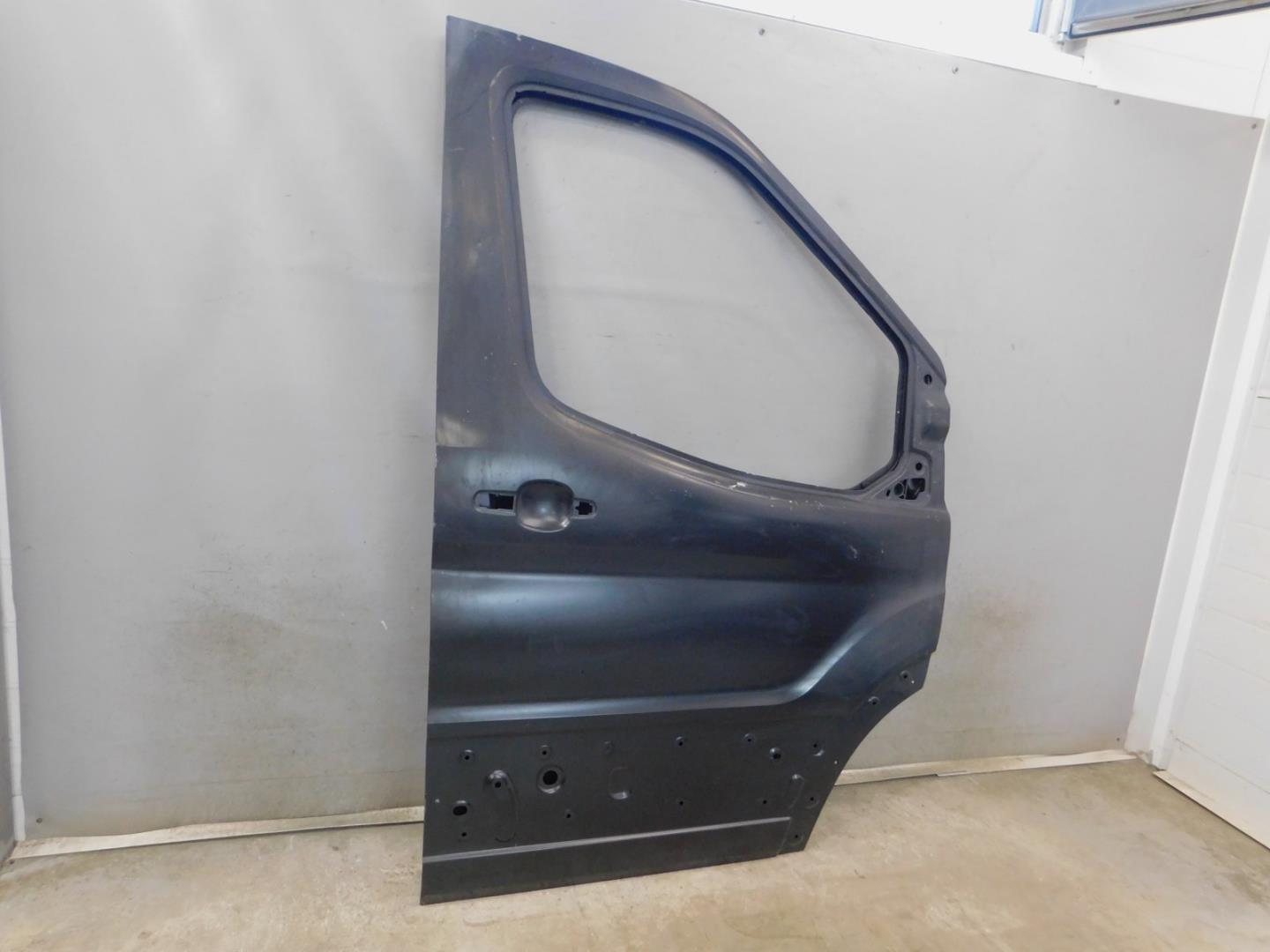 Дверь передняя правая