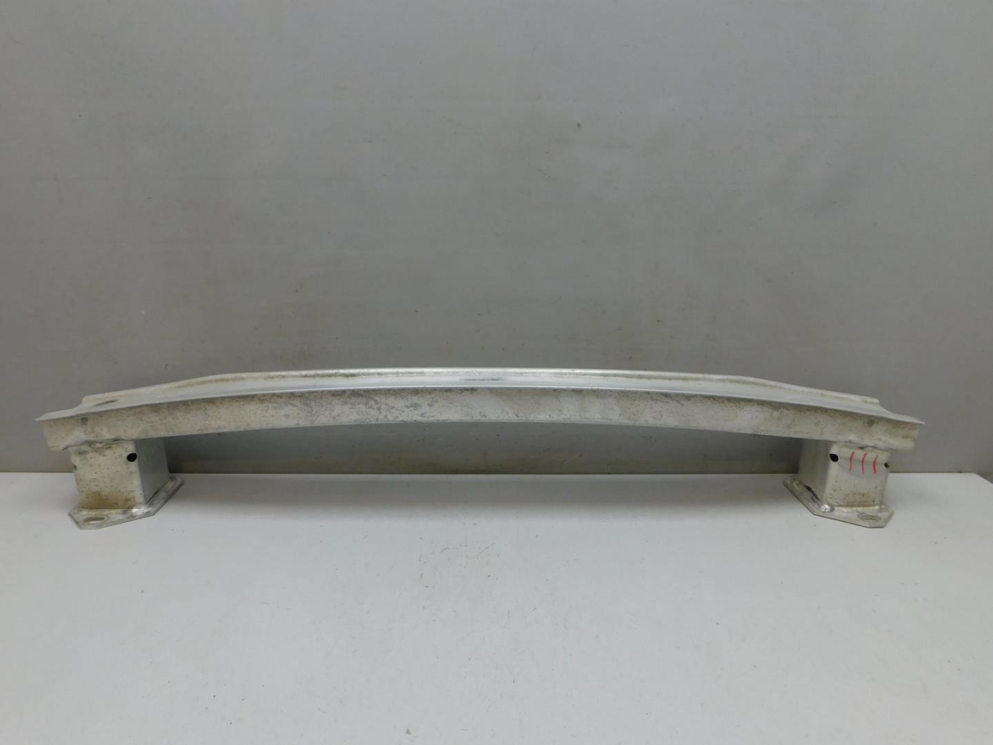 Усилитель заднего бампера