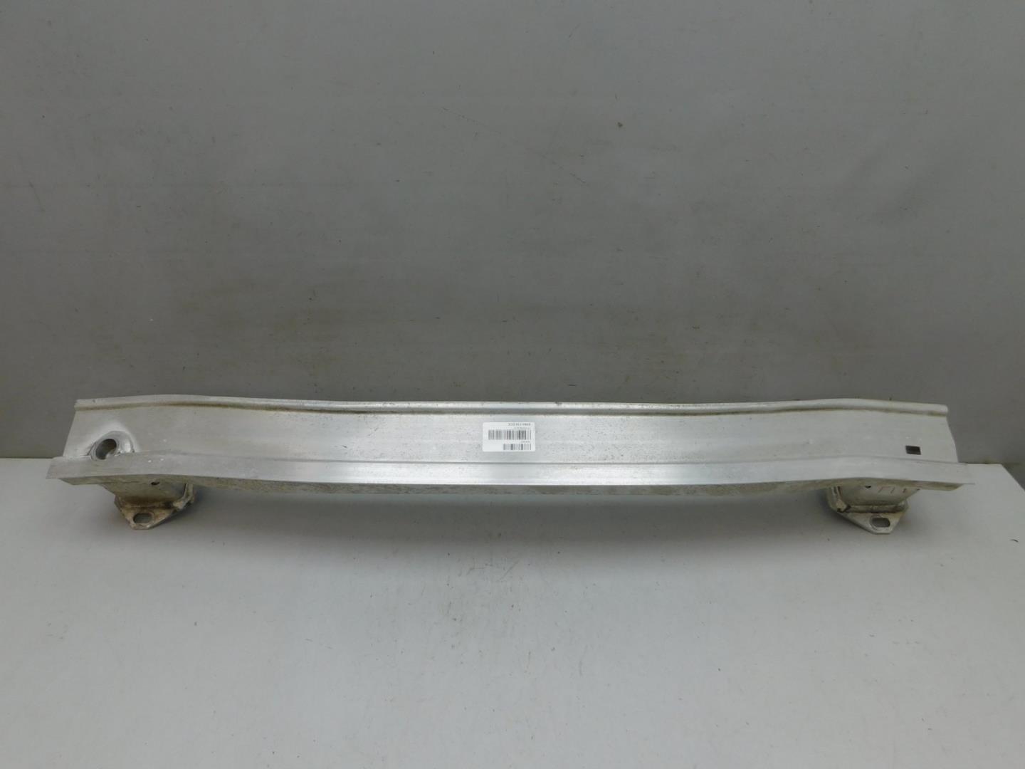 Усилитель заднего бампера