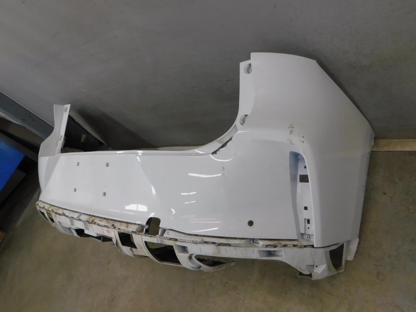 Бампер задний