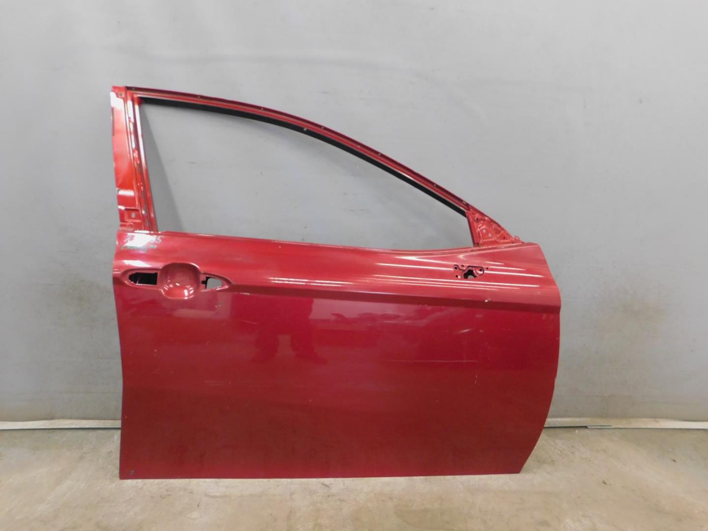 Дверь передняя правая