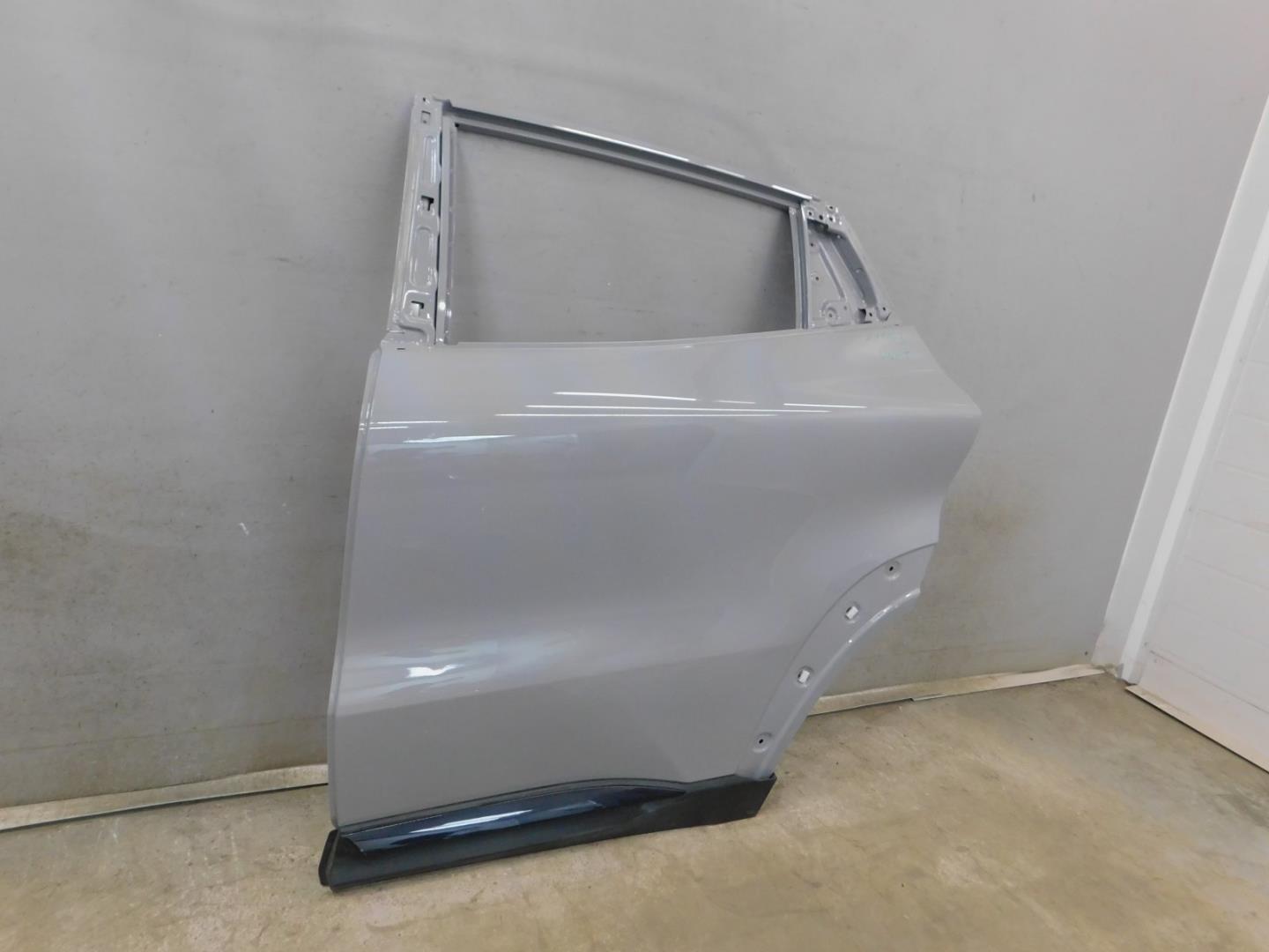 Дверь задняя левая