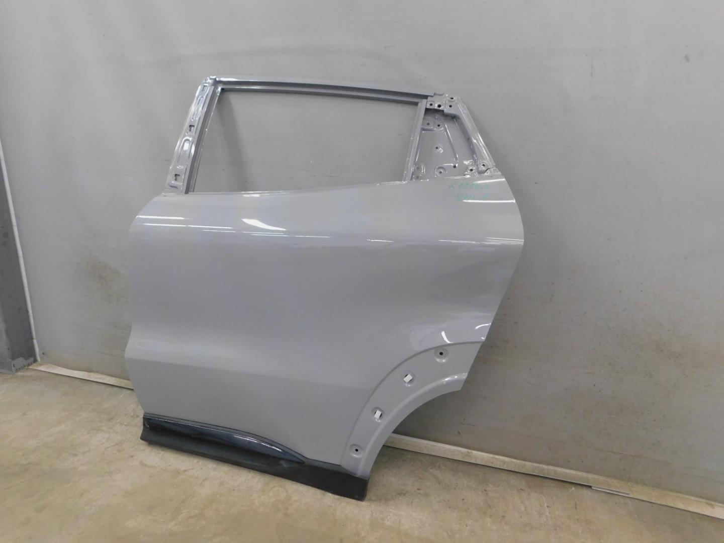 Дверь задняя левая