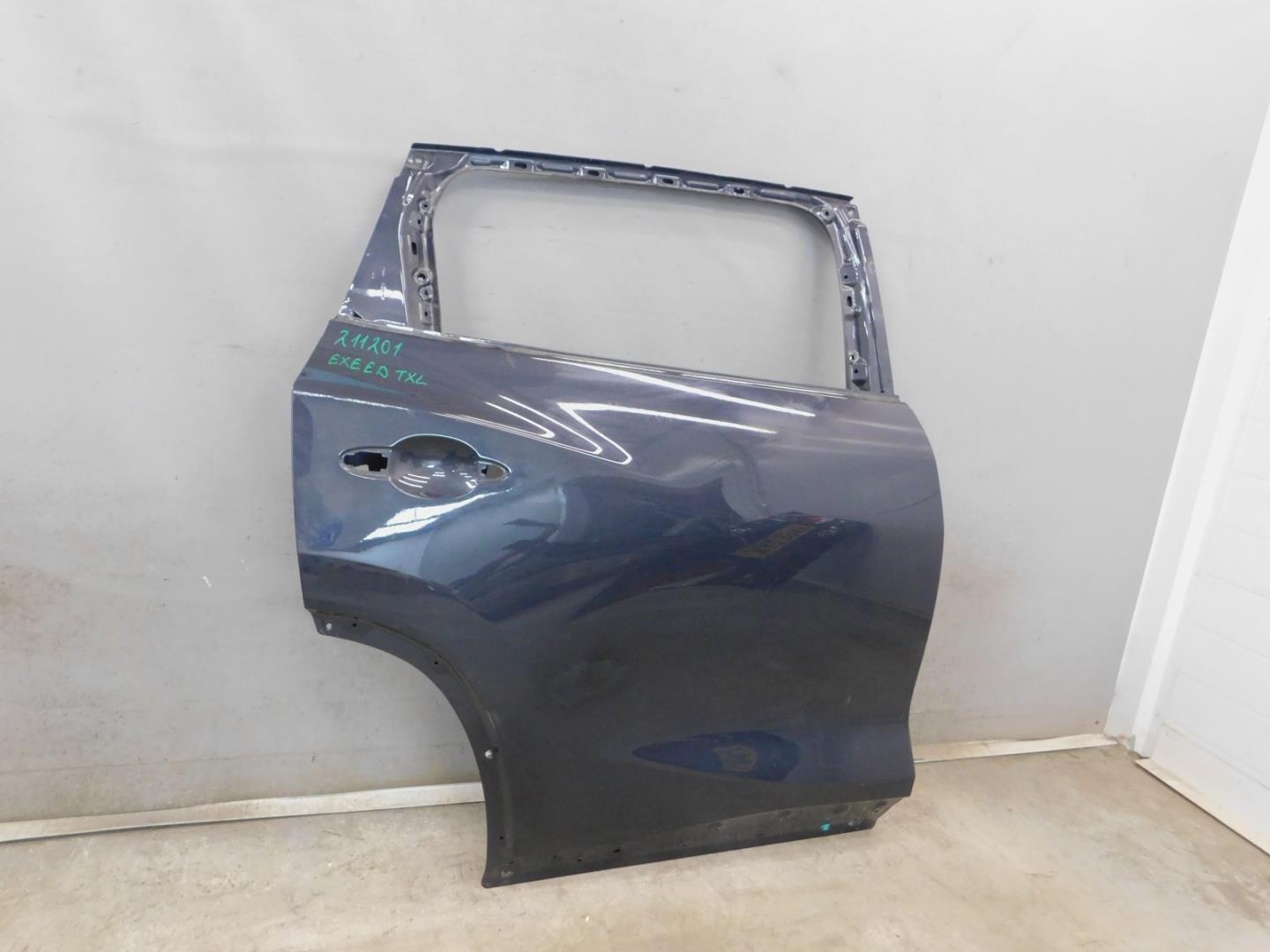 Дверь задняя правая