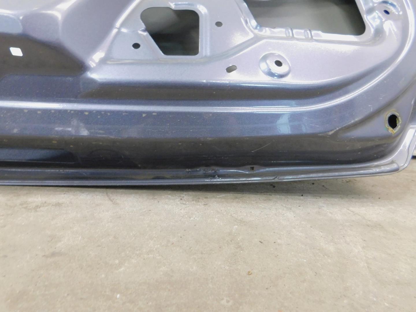 Дверь багажника