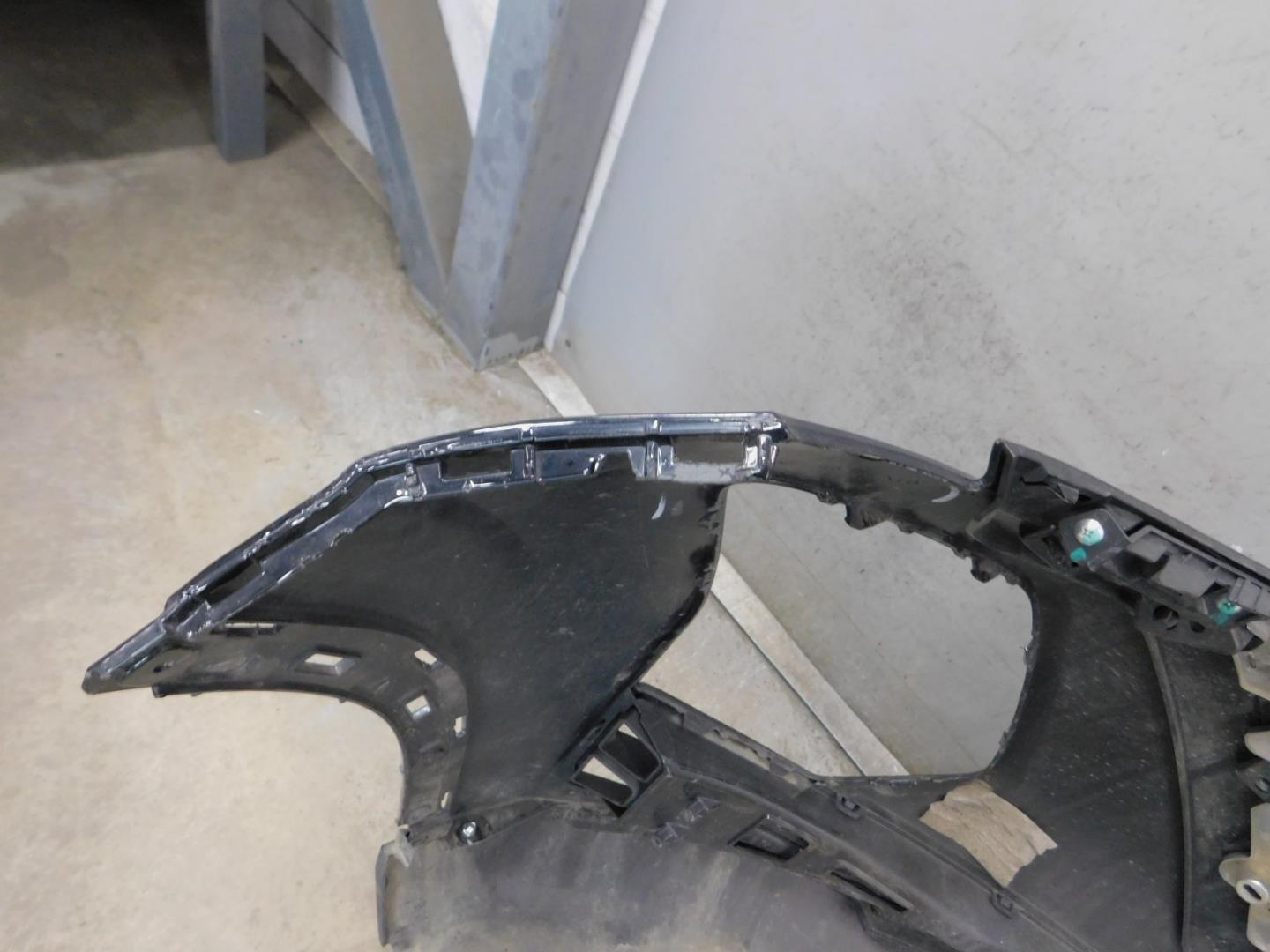 Бампер передний