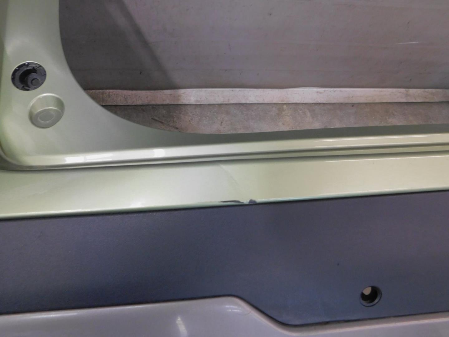 Бампер задний