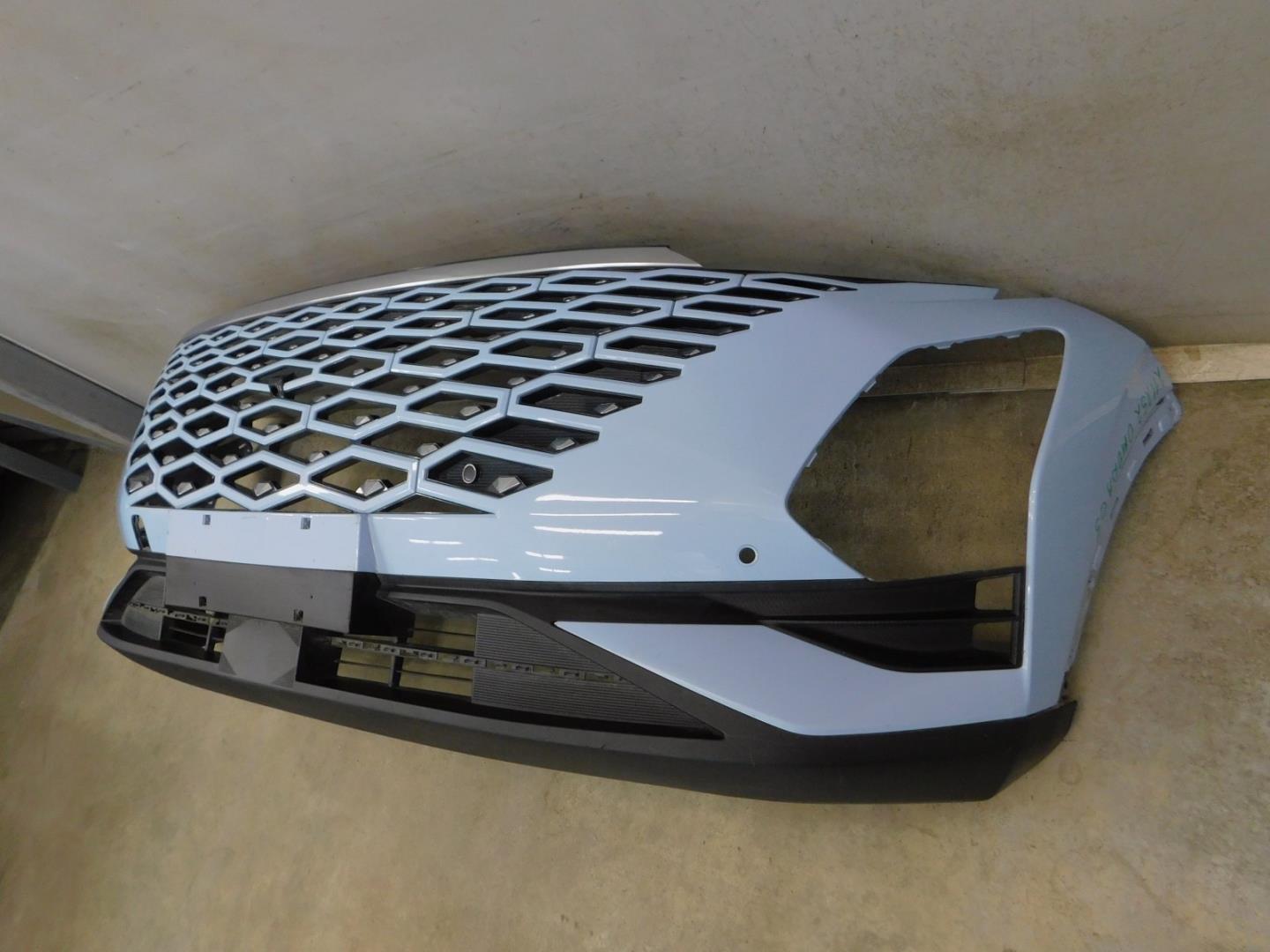 Бампер передний