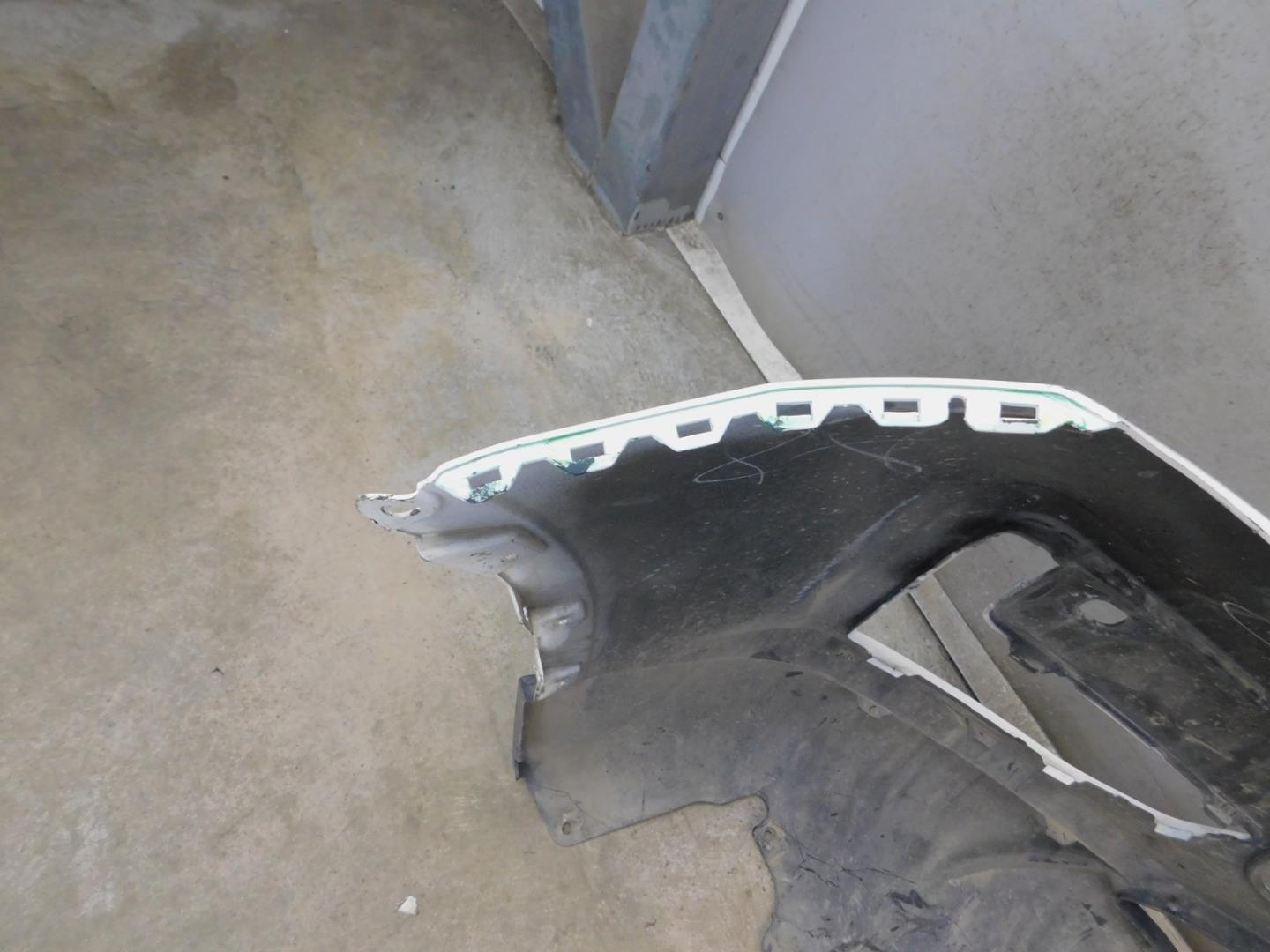 Бампер передний