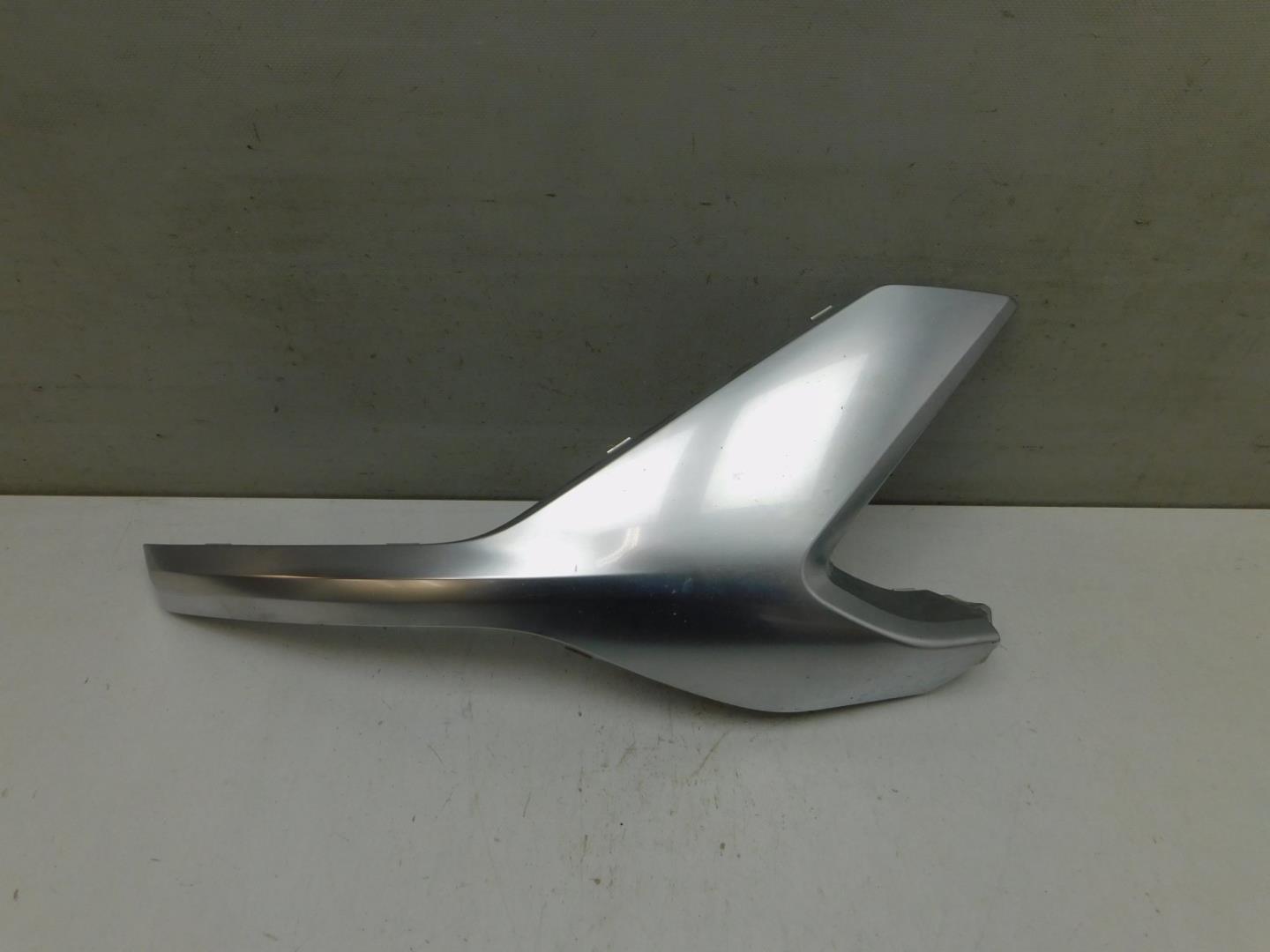 Накладка переднего бампера