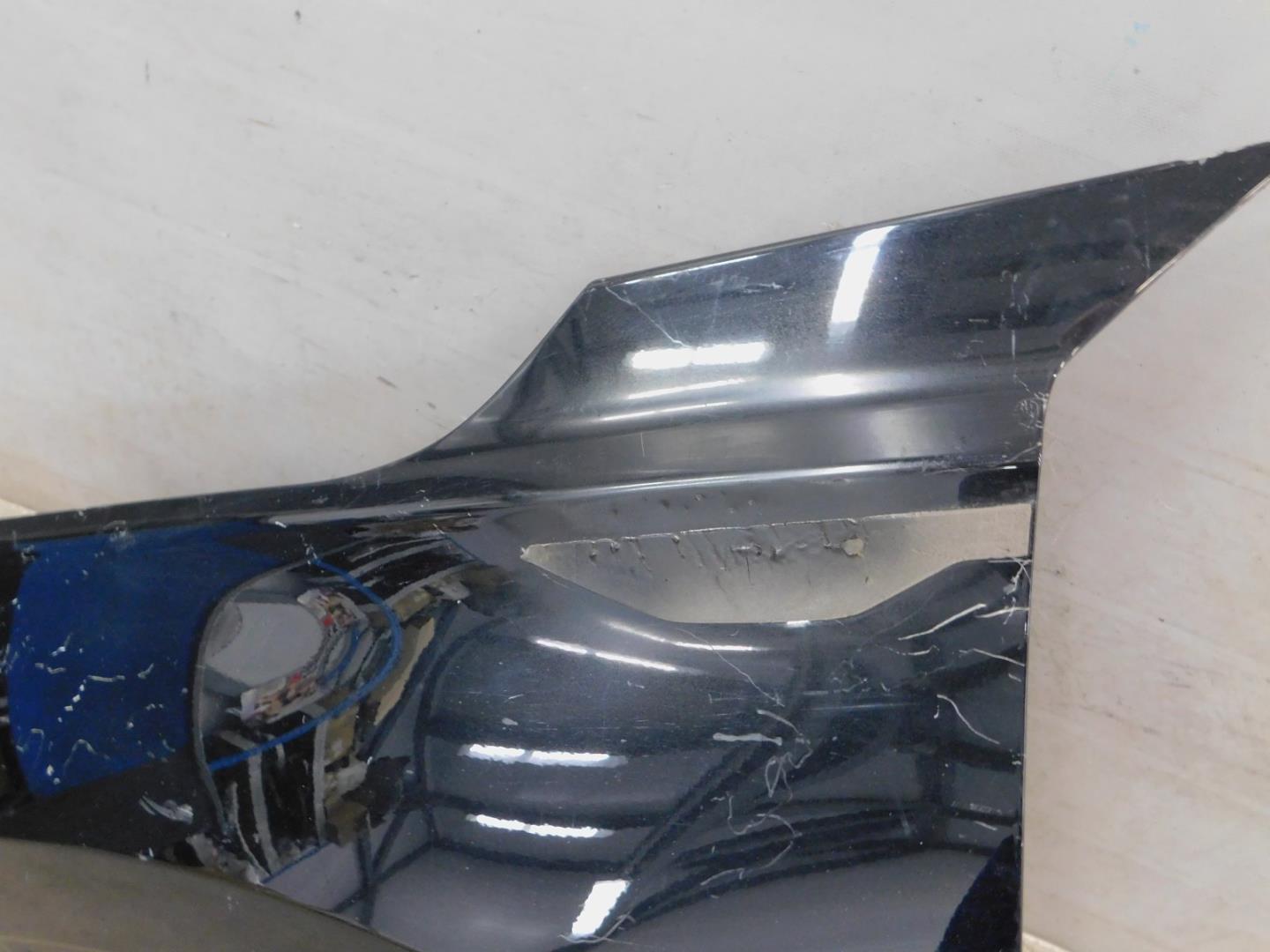 Крыло переднее левое