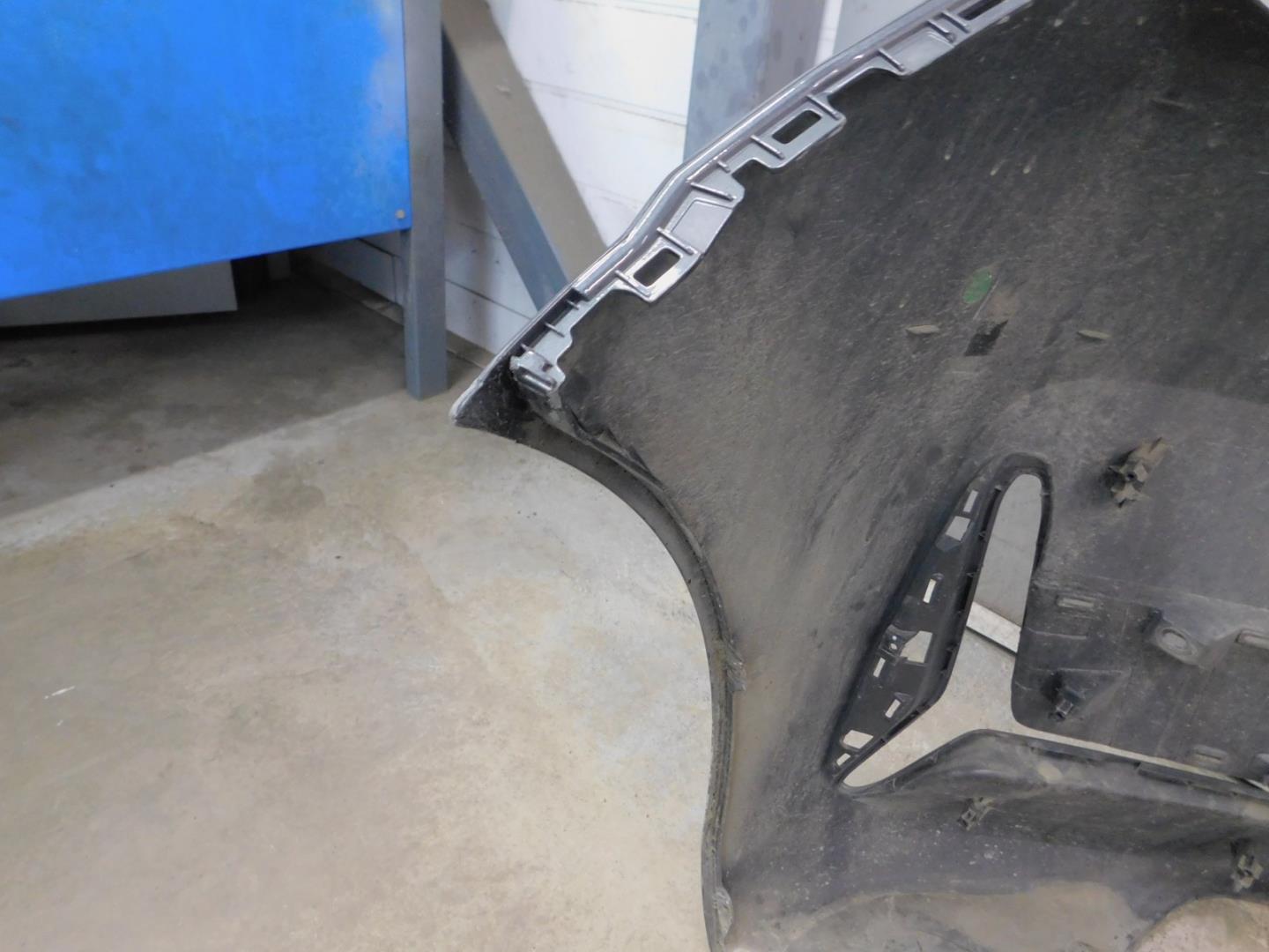 Бампер передний