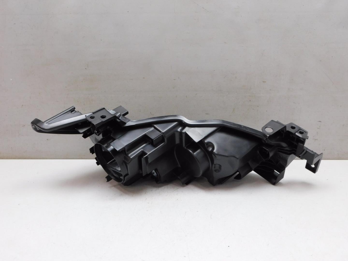 Корпус фары левой