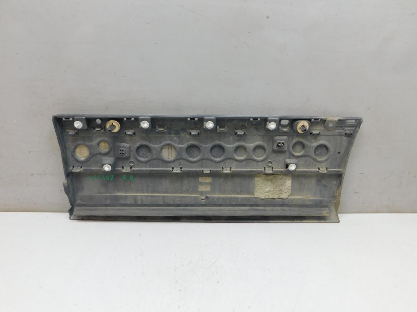 Накладка двери задней правой