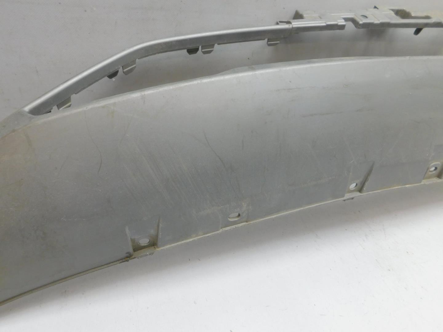 Накладка переднего бампера