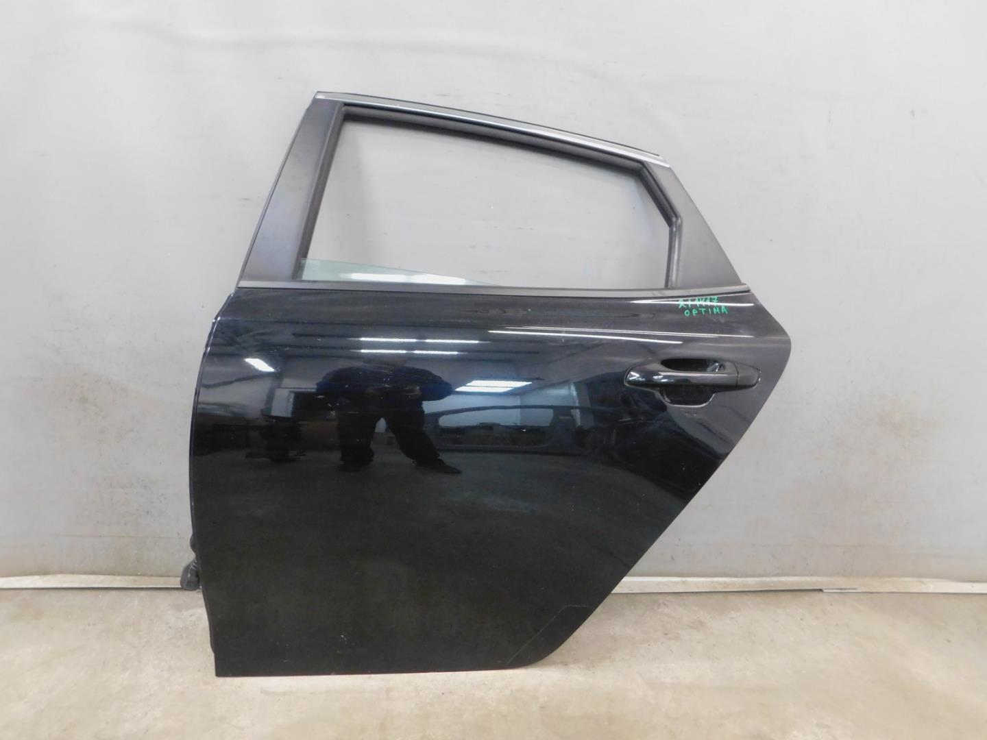 Дверь задняя левая