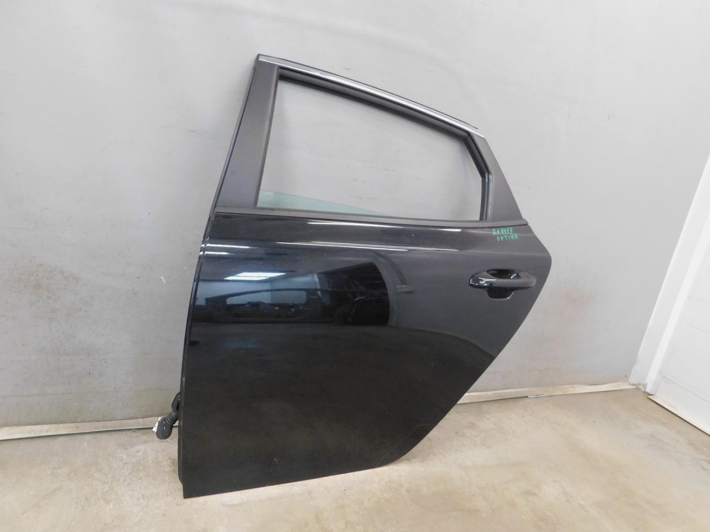 Дверь задняя левая