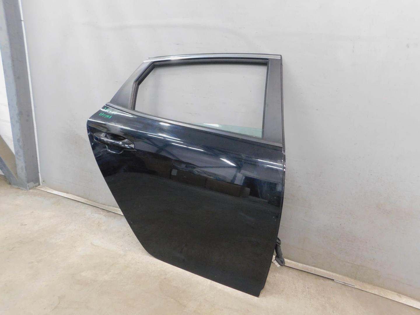 Дверь задняя правая