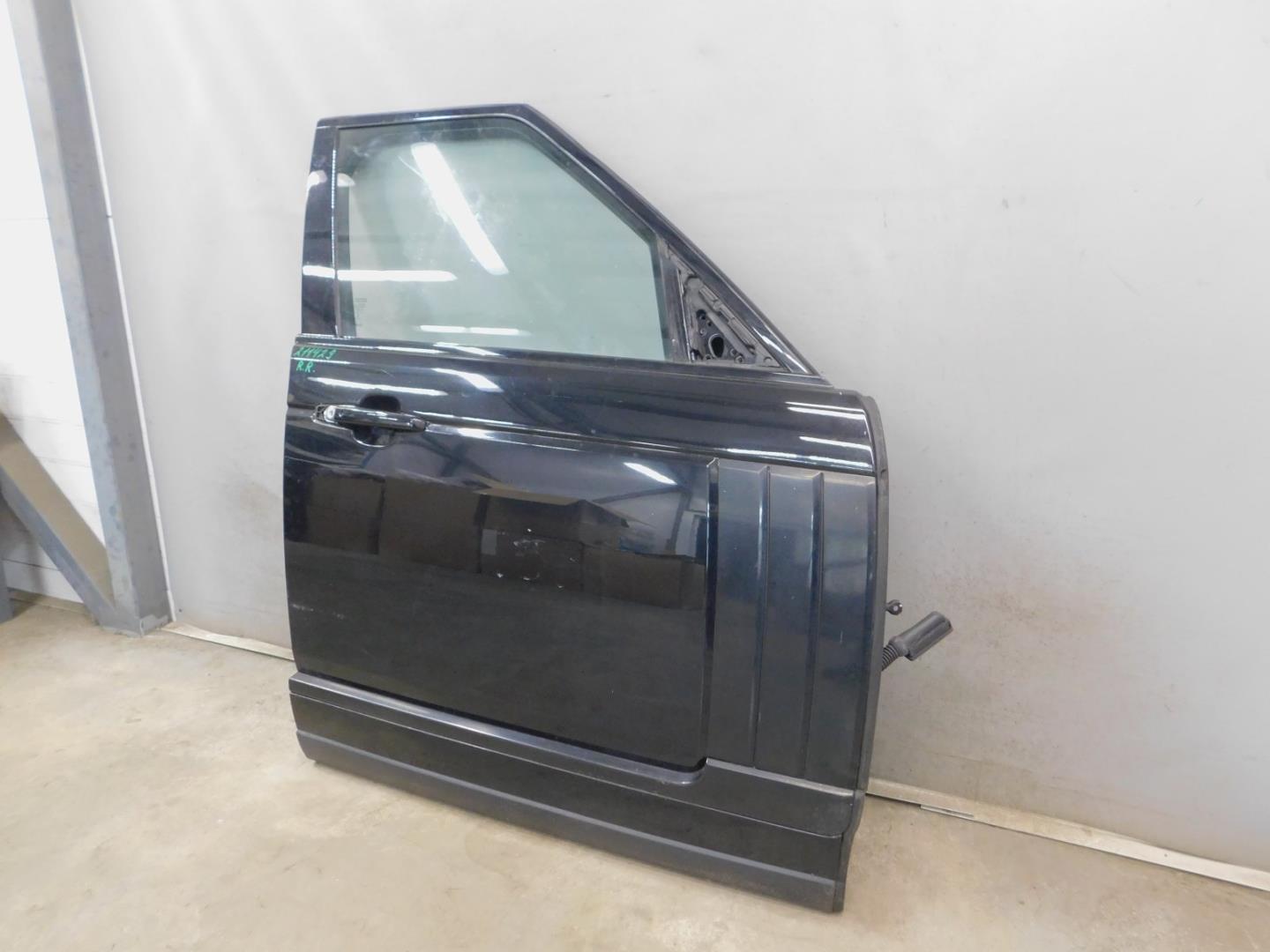 Дверь передняя правая