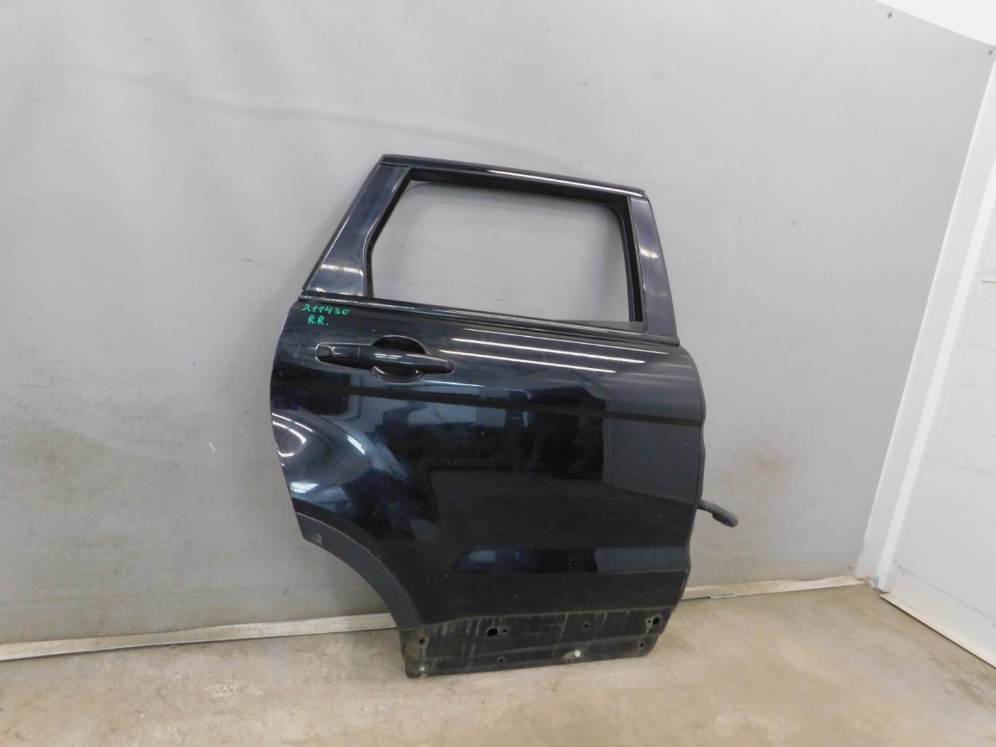 Дверь задняя правая