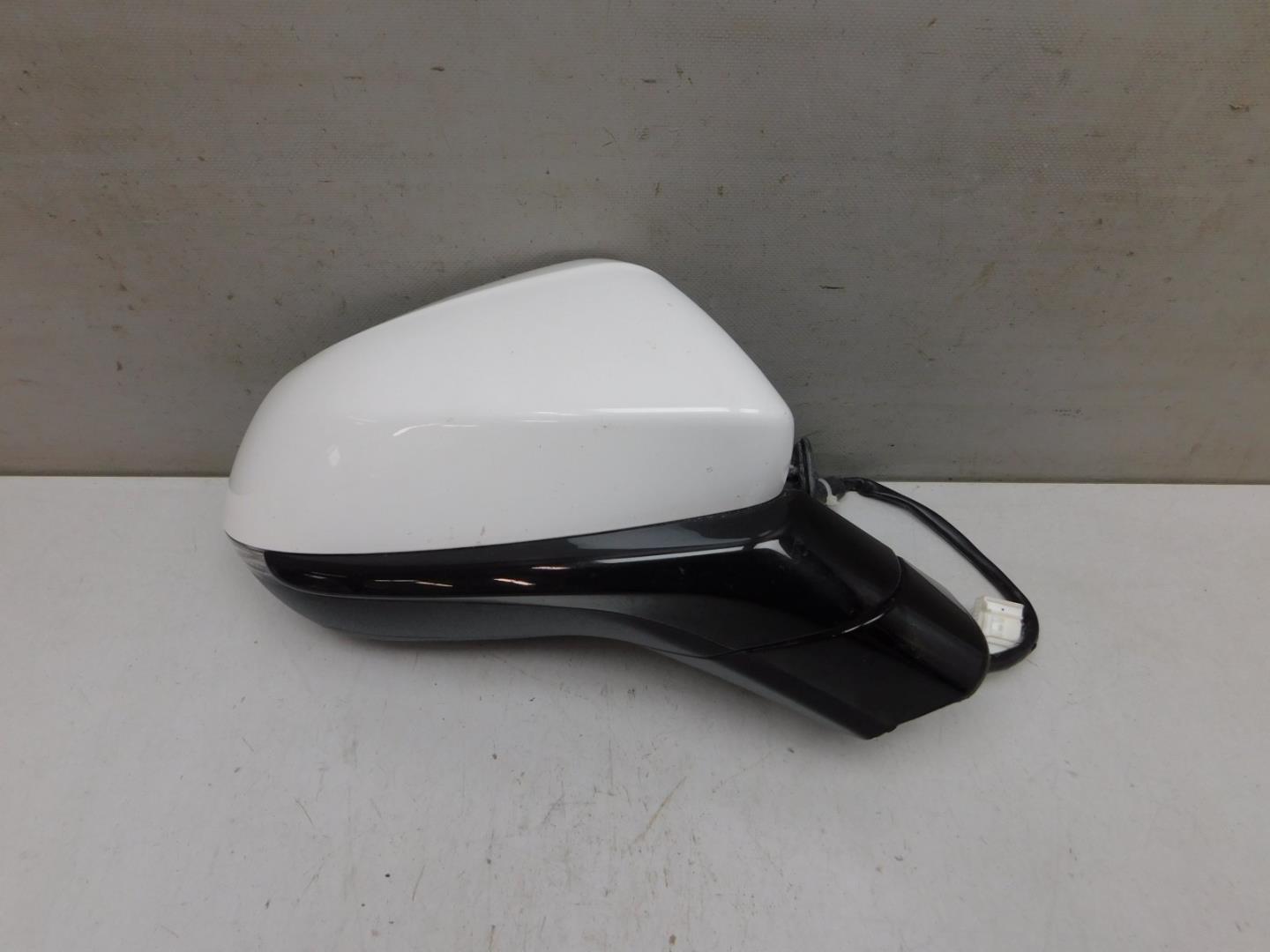 Зеркало правое электрическое