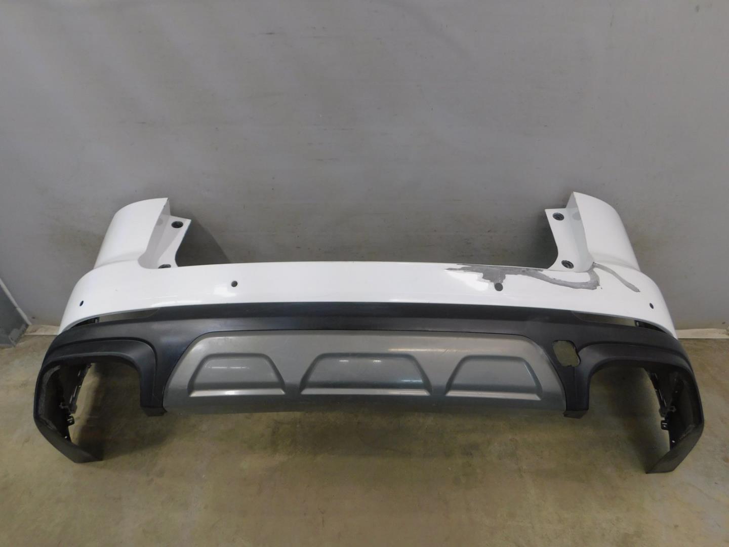 Бампер задний