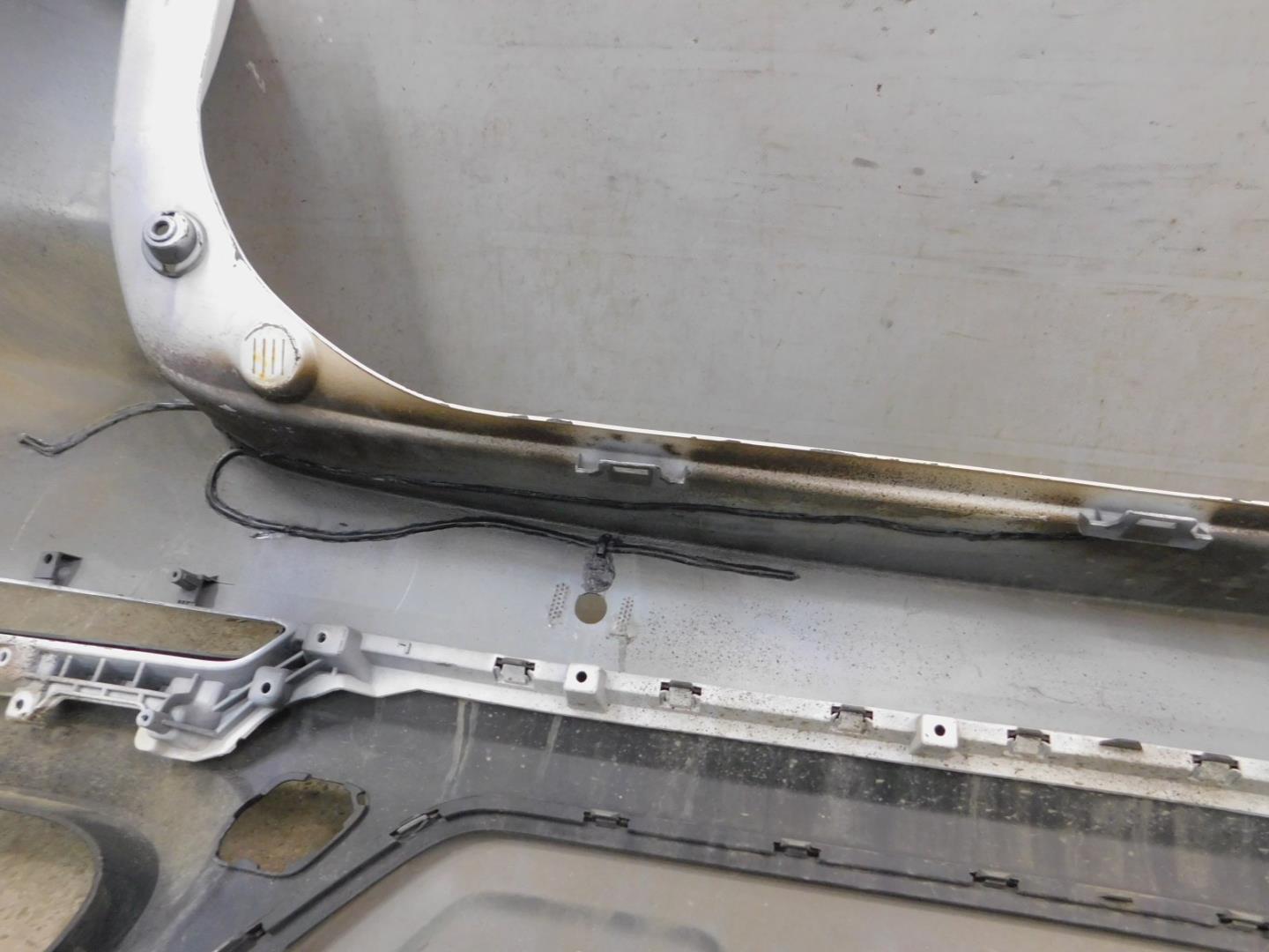 Бампер задний