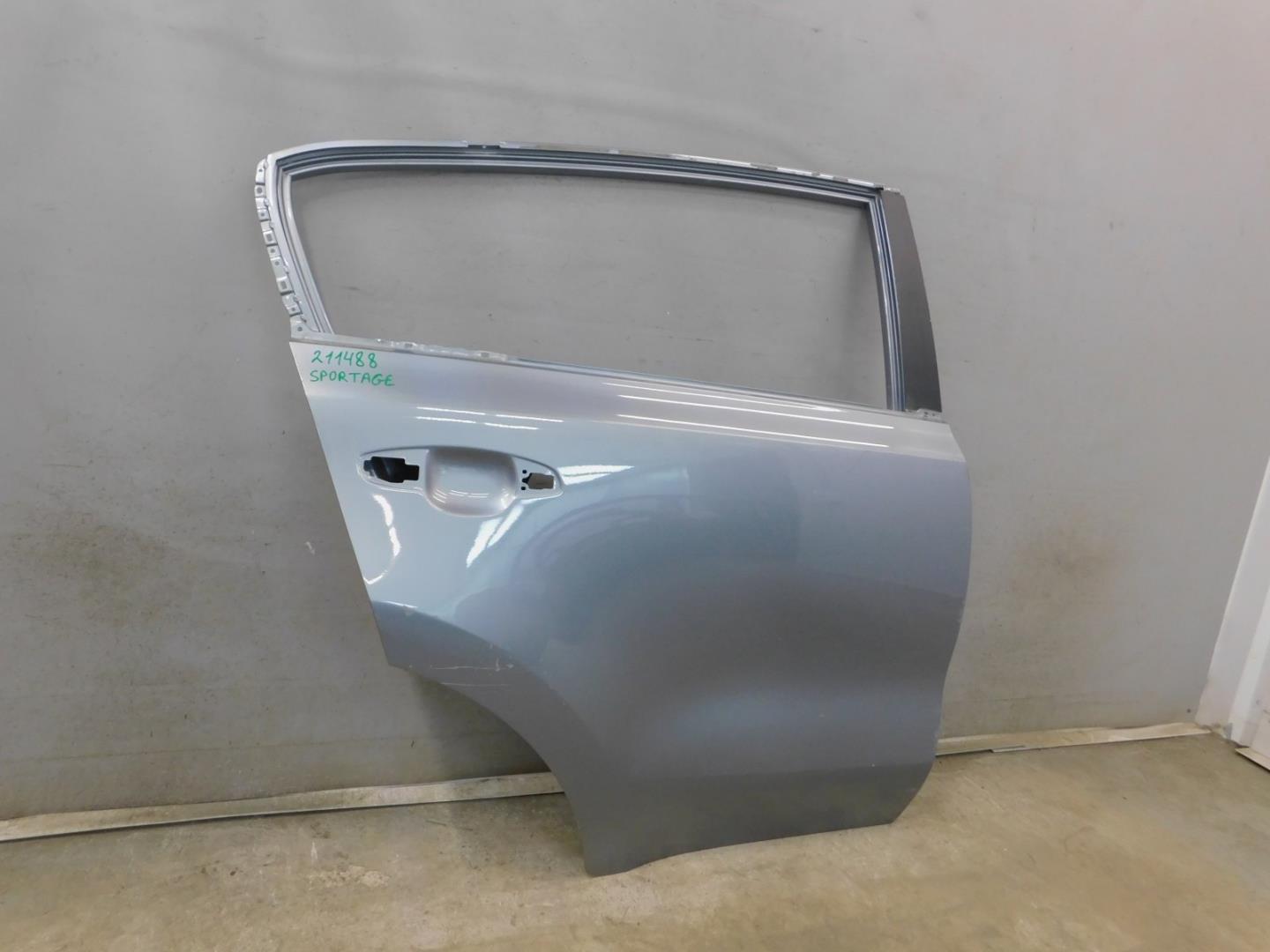 Дверь задняя правая