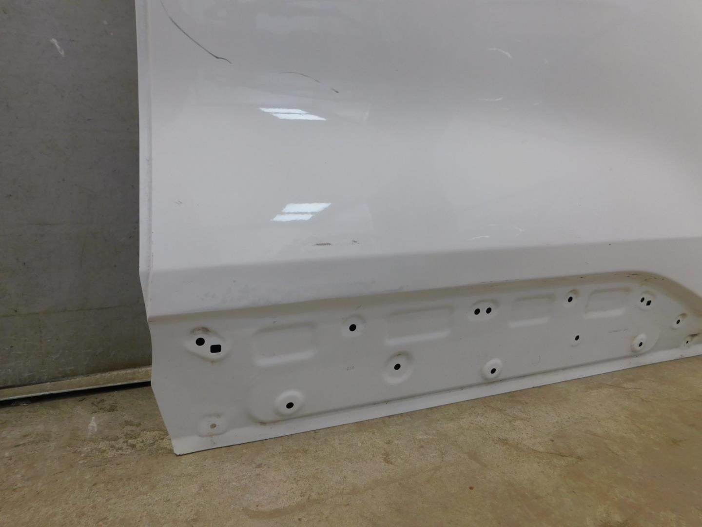 Дверь задняя левая