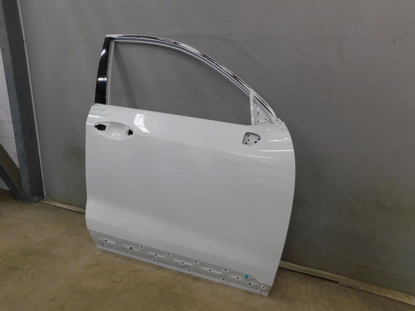 Дверь передняя правая