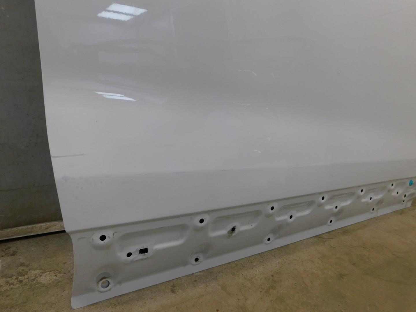 Дверь передняя правая