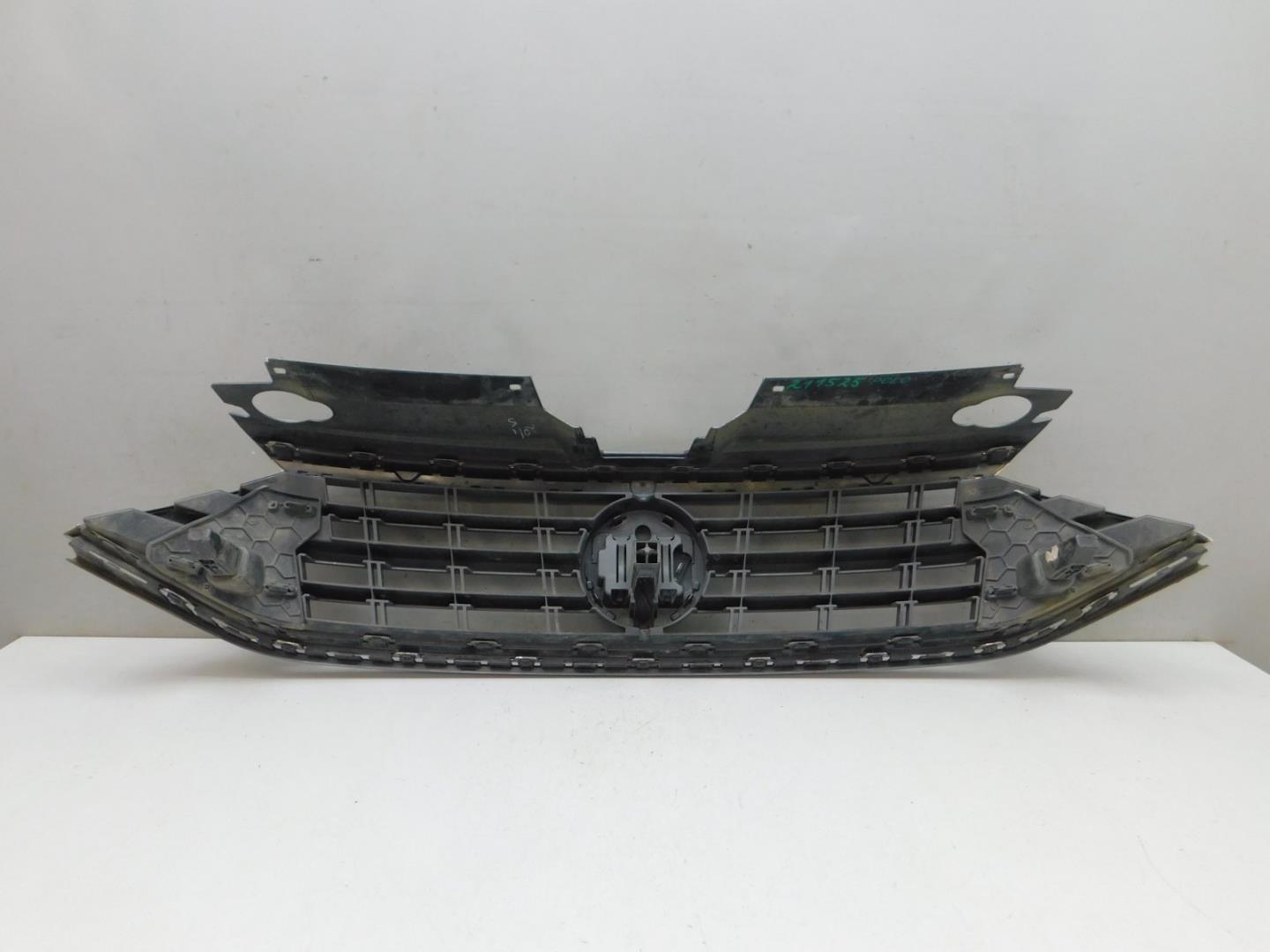 Решетка радиатора