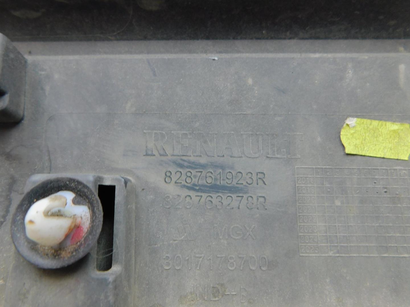 Накладка двери задней правой