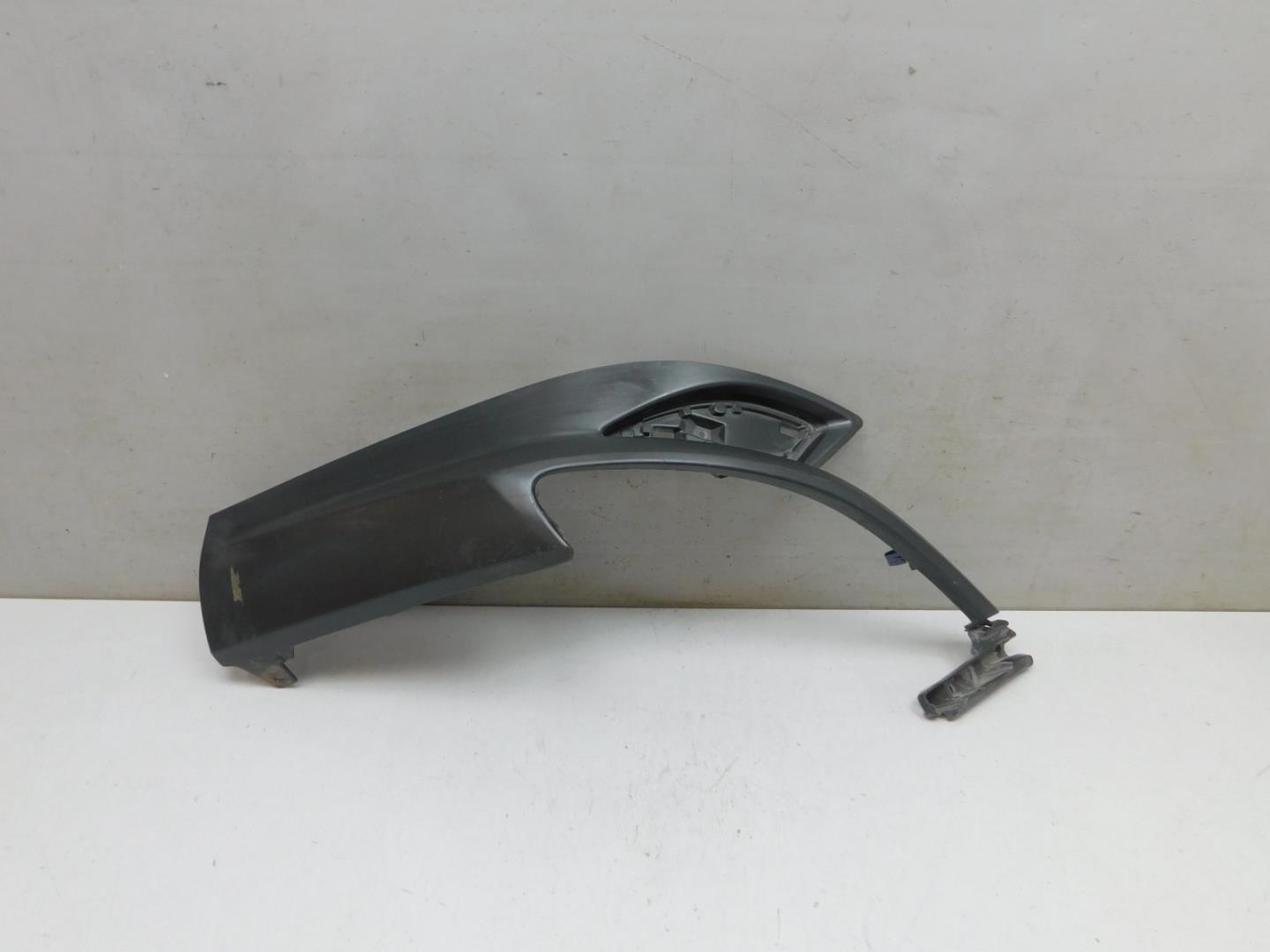 Накладка заднего бампера левая