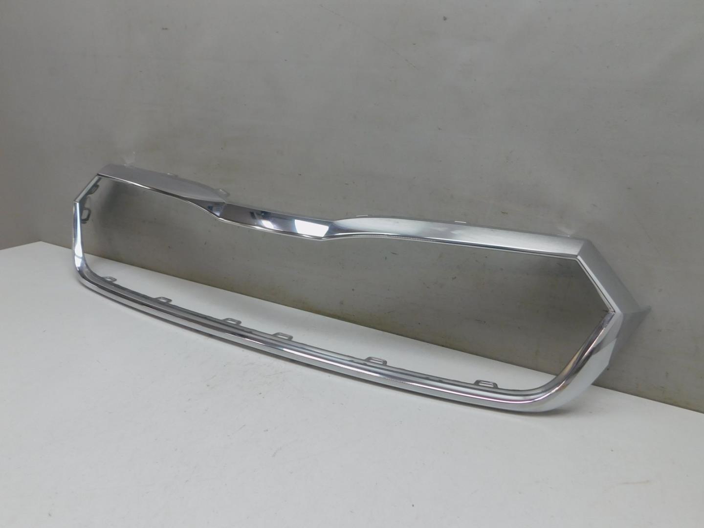 Накладка на решетку радиатора