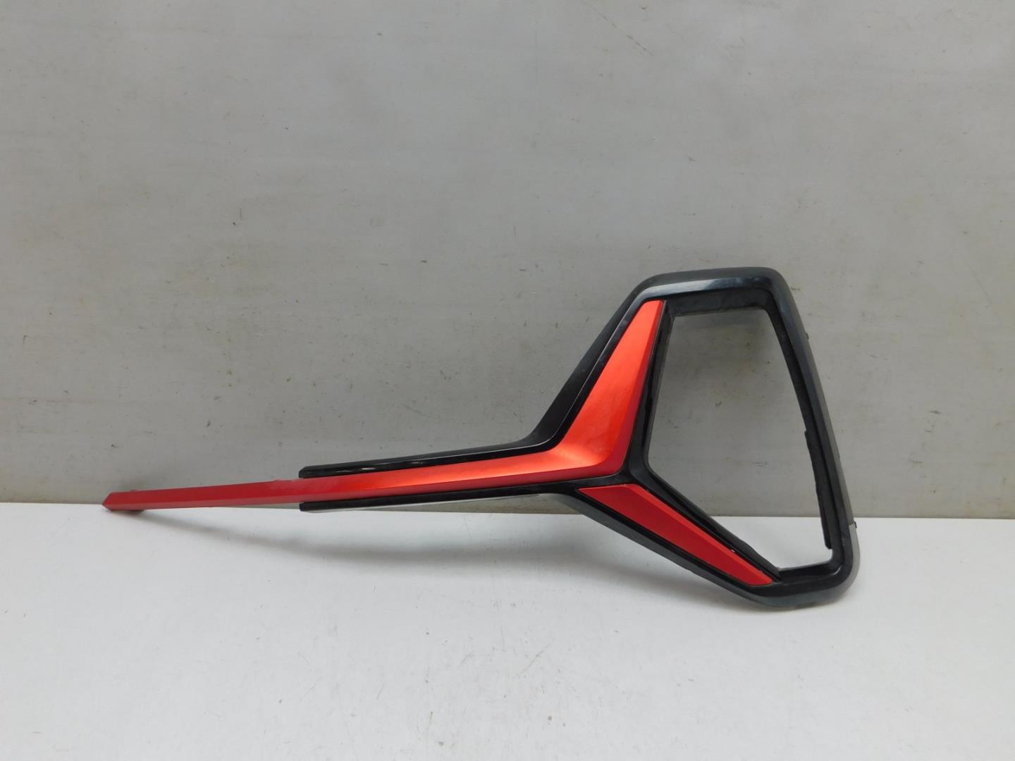 Накладка переднего бампера