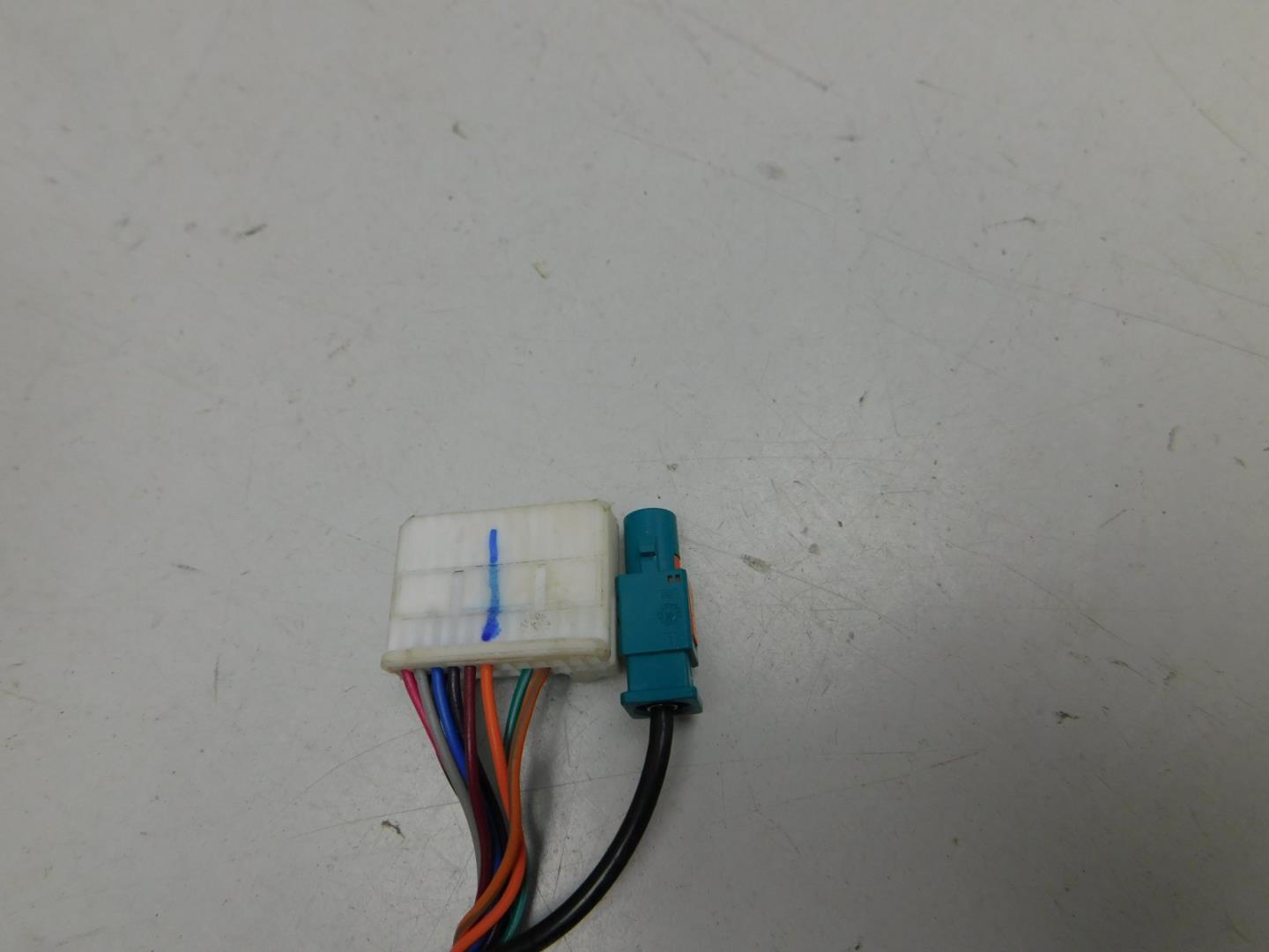 Зеркало правое электрическое