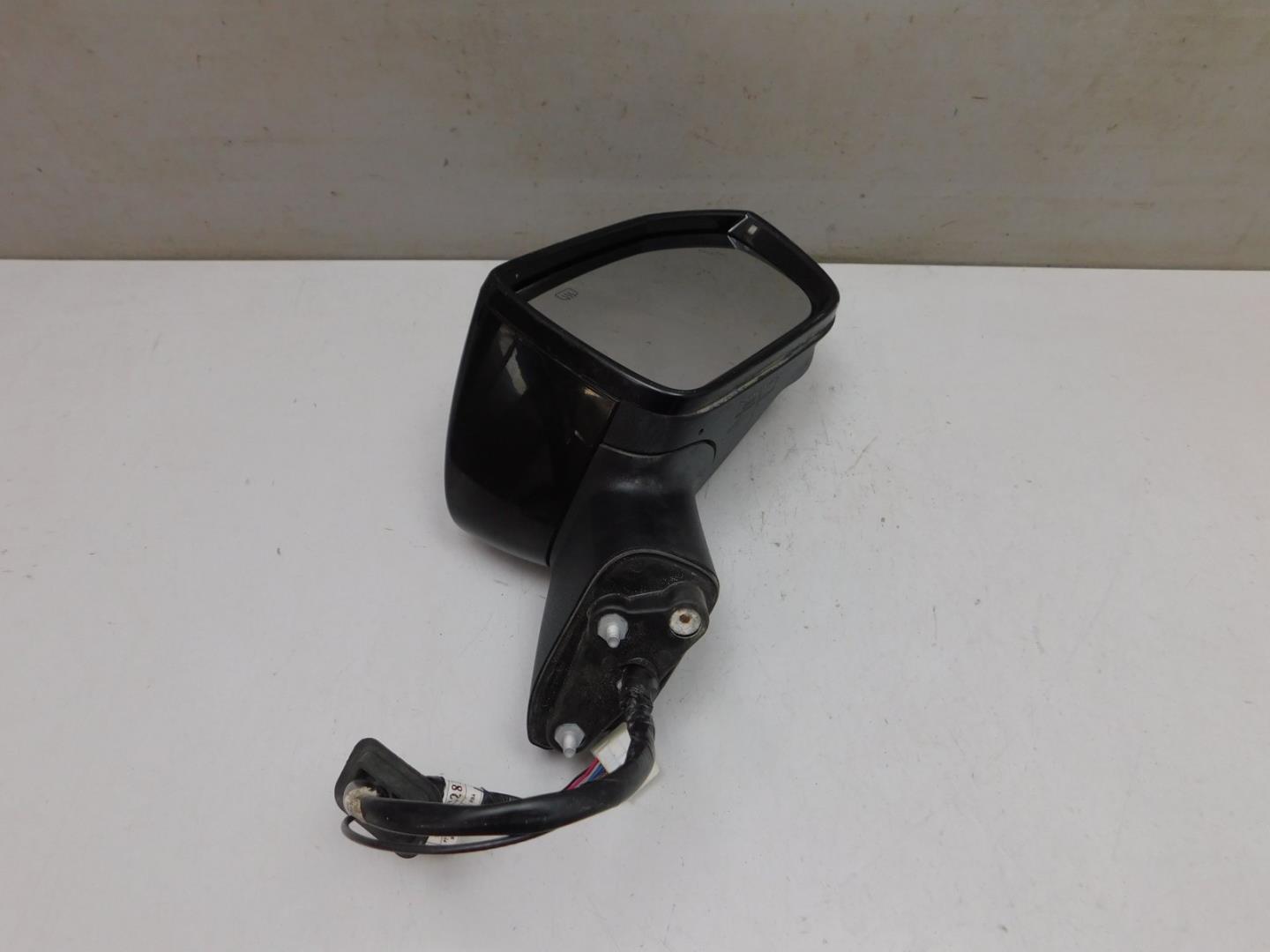 Зеркало правое электрическое